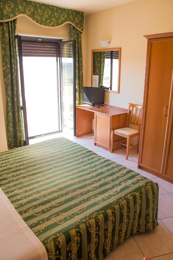 Hotel San Giorgio San Nicola Arcella Bagian luar foto
